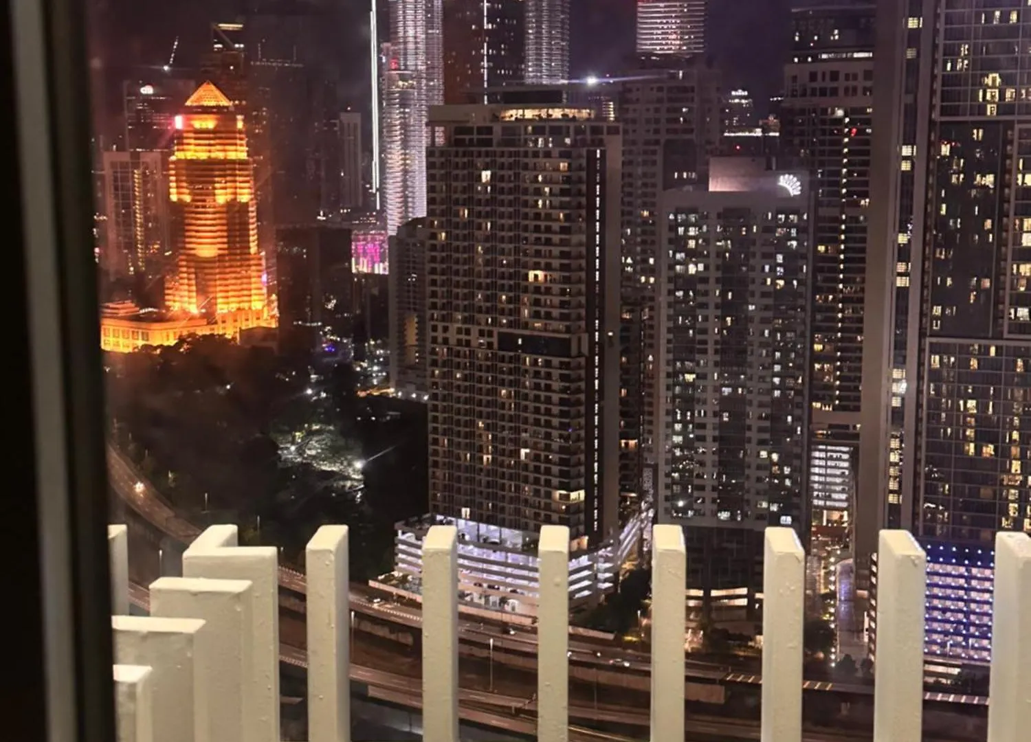 The Luxe Infinitum Klcc By Kl Malaysia Apartment Kuala Lumpur