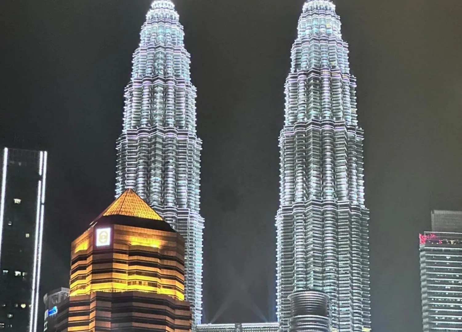 The Luxe Infinitum Klcc By Kl Malaysia Apartment Kuala Lumpur